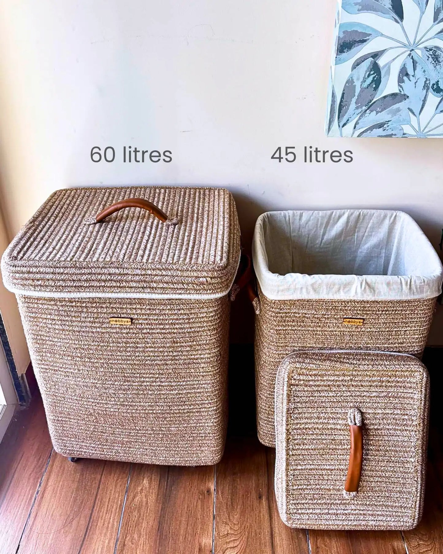 comes in compact and standard size